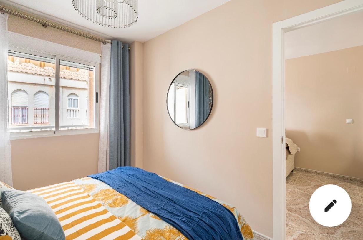 Апартаменты В 4 Мин От Пляжа Torrevieja Esterno foto