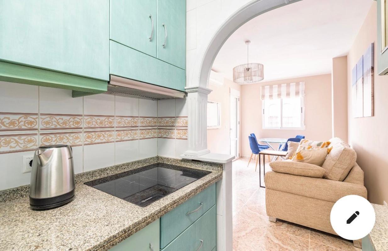 Апартаменты В 4 Мин От Пляжа Torrevieja Esterno foto